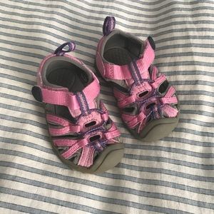 💖💜 Pink & Purple Keen Sandals 💝